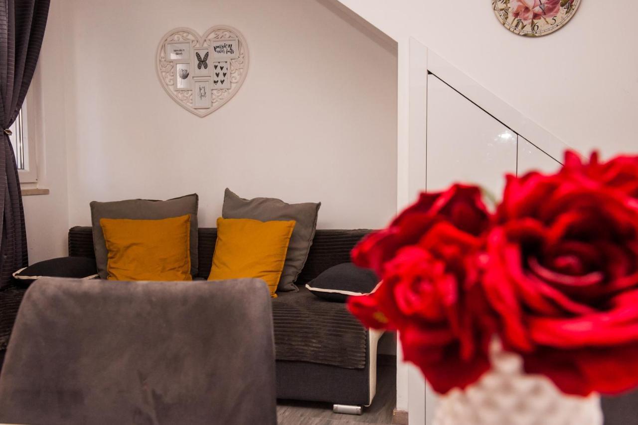 Miki - City Center Apartment With Large Balcony Spalato Esterno foto